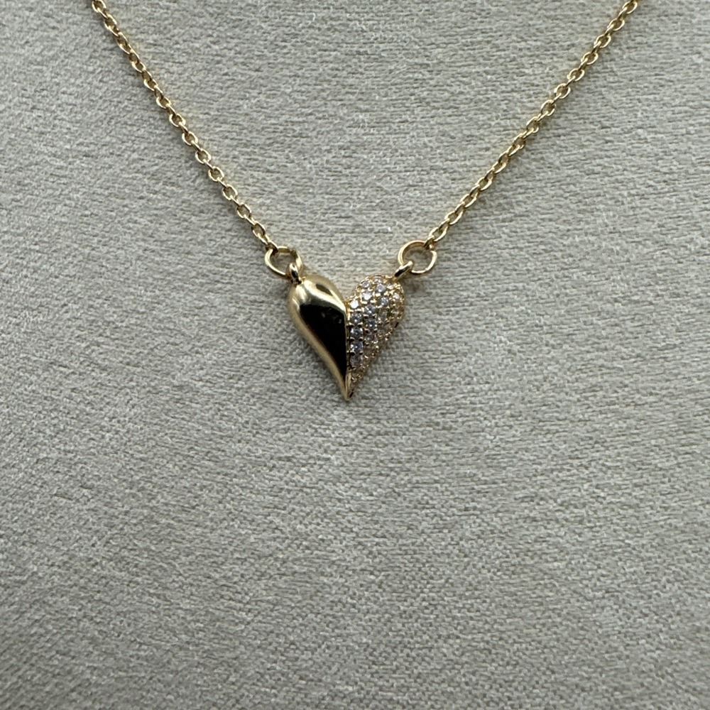 Gold Tone Heart necklace made with Swarovski elements